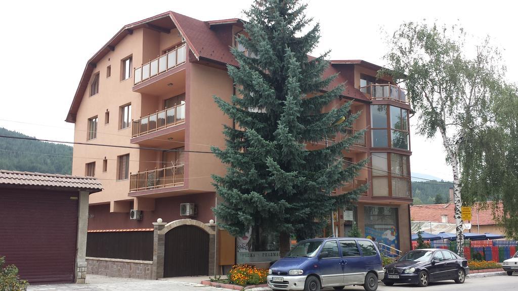 Къща за гости Лондон Hotel Велинград Екстериор снимка